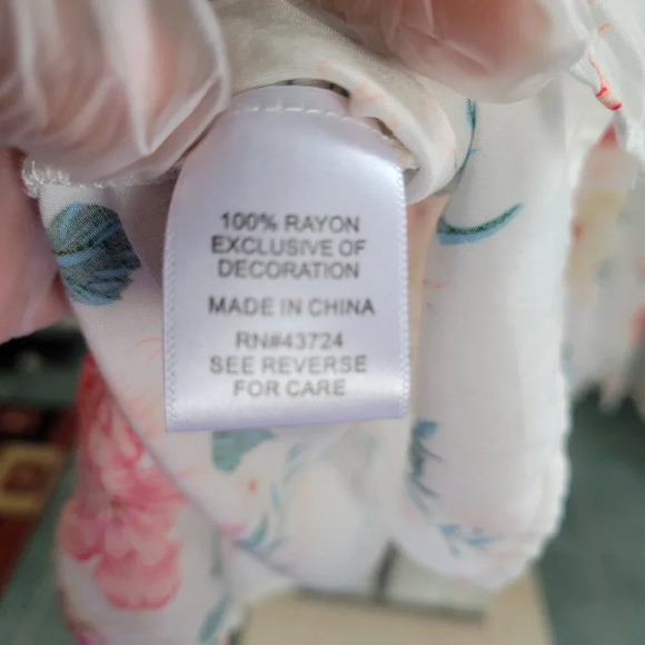 Linda Anderson Peasant Boho Floral 3/4 Sleeve Embroidered Tunic (Plus Size: XXL) - Picture 11 of 15